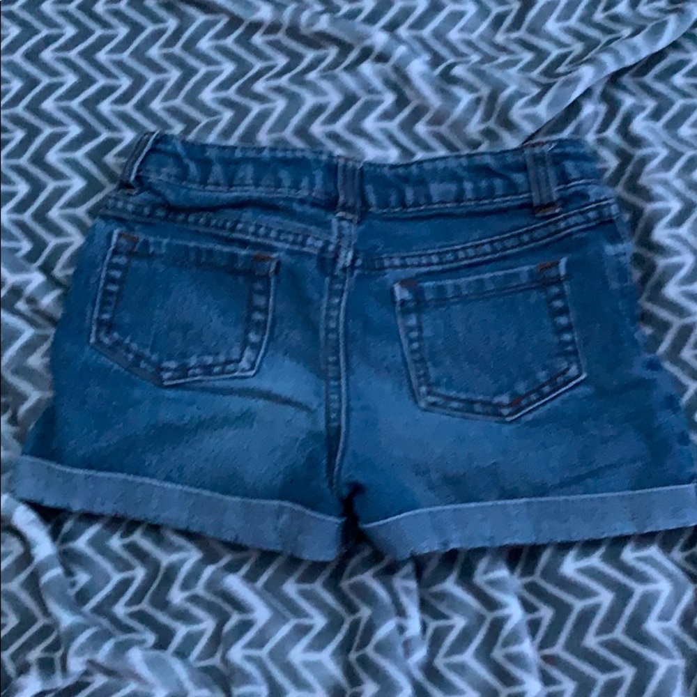 Shorts - Picture 3 of 3